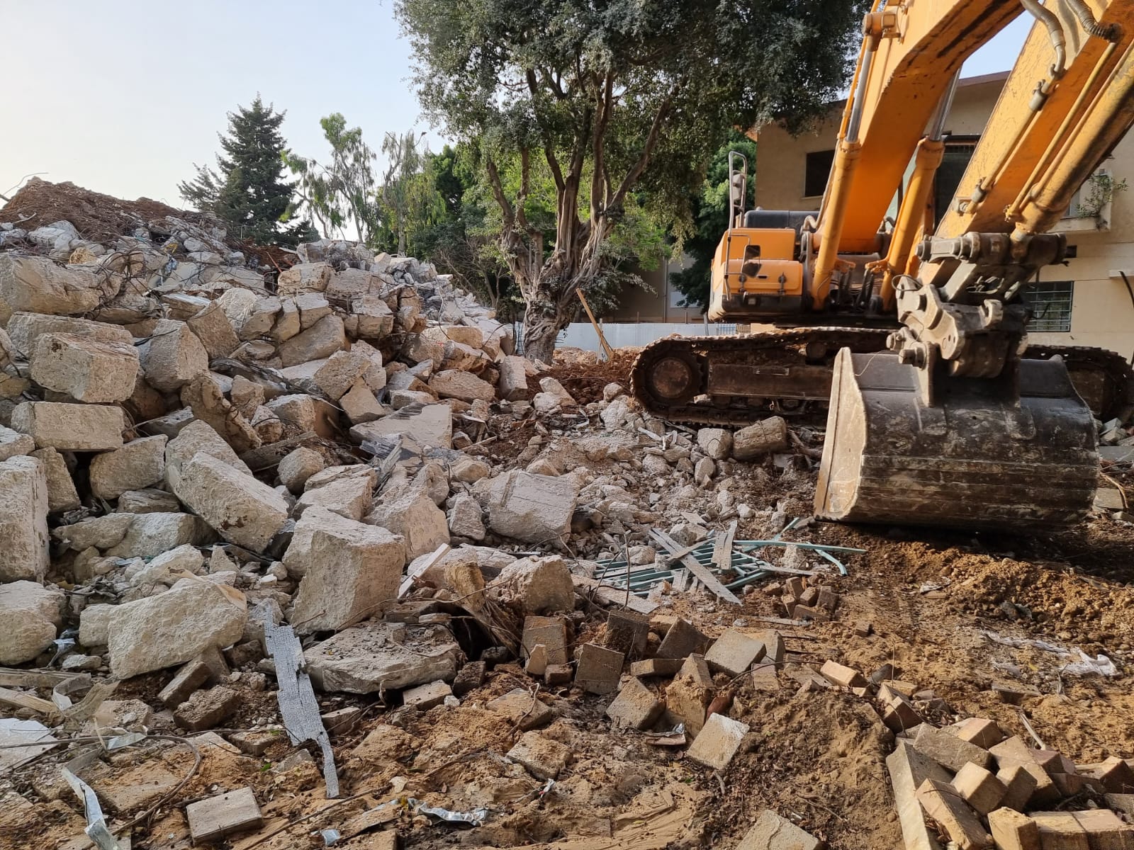 WhatsApp Image 2022-05-27 at 6.27.54 PM (2).jpeg